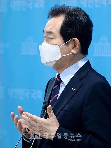 5대 도시 철도 지하화 공약을 발표하는 '강한 대한민국, 경제 대통령 정세균' (사진 출처 : 정세균 전 국무총리 페이스북)