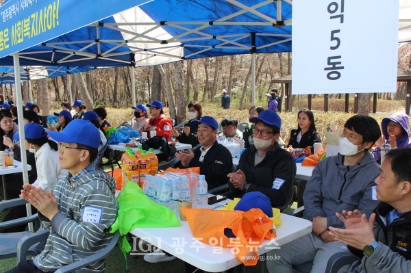 ‘광주광역시 사회복지사 종사자 한마음 체육대회’ 임곡 용진육아원 종사자들 모습.