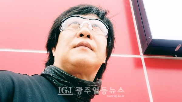 대한민국 캘리그래피 명장, 석산 진성영 작가.