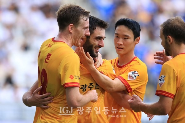 "무서울 것 없는 광주FC, 이번엔 FC서울이다"