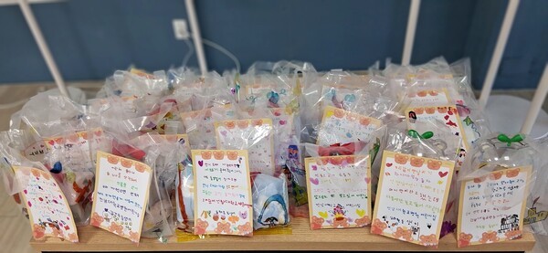 전남대학교병원어린이집 원아들이 정성껏 준비한 편지와 선물