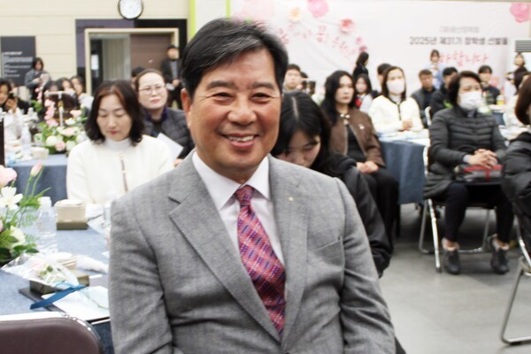 김보곤 ㈜디케이회장,