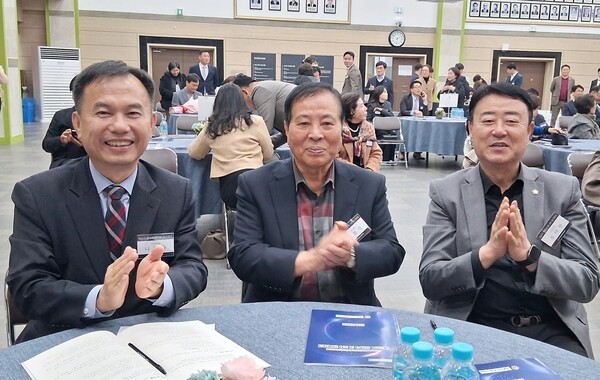 나인규 위원, 김현덕 위원, 김태완 위원은 박성구 민주평화통일자문회의광주광산구협의회장의 취임식에 참석해 