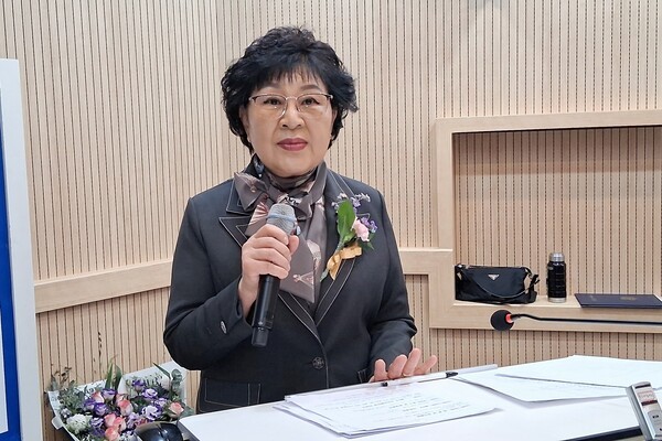 김금자 (사)21세기 여성발전위원회사무국장,