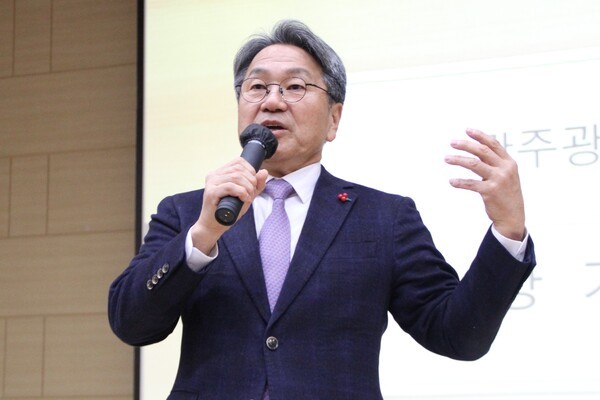 강기정 광주광역시장은 (사)한국재가장기요양기관협회2026년도 평가대비 재가장기요양기관 역량강화 교육에 참석해  