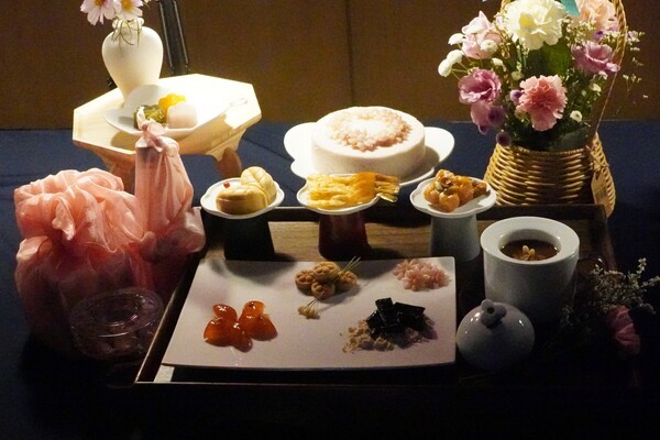 호남대학교 외식조리학과 제24회 졸업작품전에는 그동안 갈고 닦은 졸업생들의 멋진 작품들이 전시됐다.