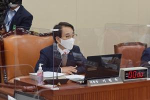 이원욱 “카카오와 네이버, 뉴스 편집권 내려놔라”…“스스로 포기 않으면 국회가 나서야”