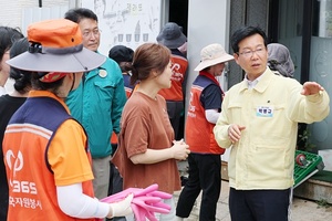 박병규 광주 광산구청장, 기록적 폭우 피해 현장 찾아… 자원봉사자 격려·복구 총력